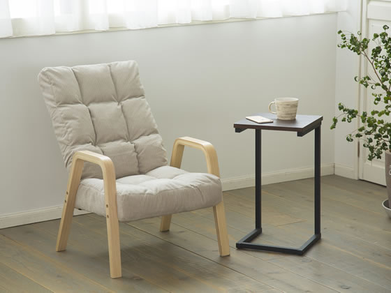 ベージュ色アームチェア(背もたれ付き) 色ベージュ サイズMサイズ アイリスオーヤマ ウッドアームチェア M