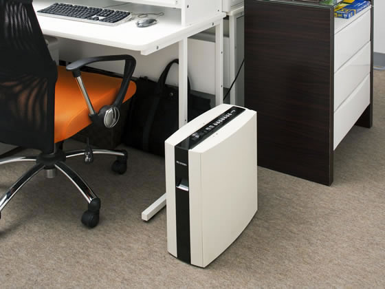 アイリスオーヤマ 細密シュレッダー ホワイト PS5HMSD W 通販