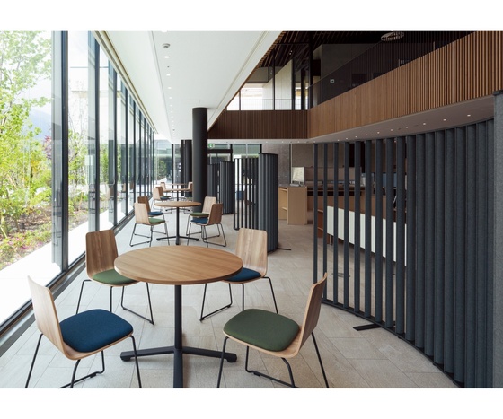 ミーティングテーブル　ビエナ MT-VE10SAAMT1-CN 送料無料 コクヨ kokuyo コクヨ ミーティングテーブル ビエナ NO 1050×1050 MTVE10SAAMT1CN