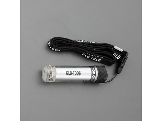 ●使用電池：単４×１本（付属）●光源：赤色・青色・緑色ＬＥＤ●照射パターン：散光・点滅●明るさ：連続点灯・点滅点灯 赤：０．７ルーメン、緑：３ルーメン、青：０．５ルーメン●連続点灯時間：連続点灯 赤：