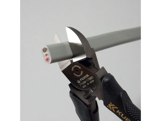 【サイズ:175mm】フジ矢(Fujiya) 電工名人偏芯薄刃ニッパ 7700N 電工名人偏芯薄刃ニッパ – フジ矢 株式会社 – ペンチ、ニッパ、作業