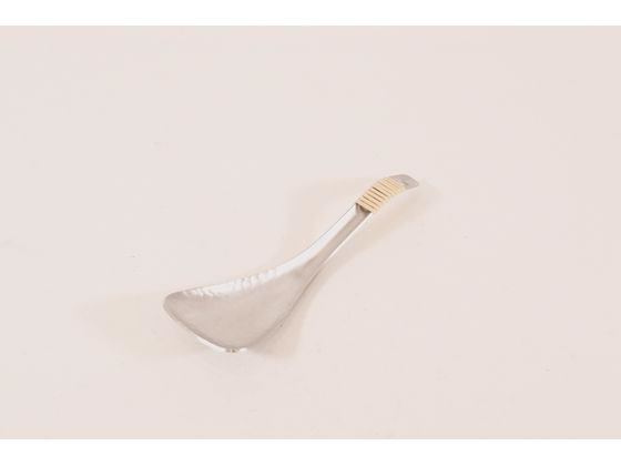 ●サイズ（約）：６０ｘ２１０ｍｍ●素材・材質：アルミ／藤●日本製