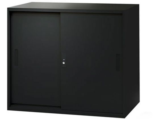 ●外寸：幅８８０×奥行４００×高さ７５０ｍｍ●カラー：ブラック●材質：本体・扉／スチール（粉体塗装）●鍵：シリンダー錠●付属品：棚板×１枚、鍵×２本、連結用部材●重量：２０．５ｋｇ●耐荷重：４０ｋｇ※