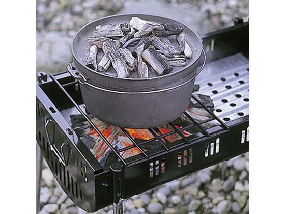 トヨトミ RB-2500 ストーブ ＋キャプテンスタッグダッチオーブンスタンド トヨトミ RB-2500 ストーブ ＋キャプテンスタッグダッチオーブン