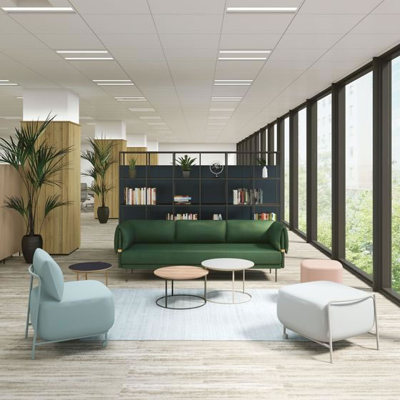 事務所ソファ　ミニソファ　ブラック　クッション付き Amazon.co.jp: アイリスプラザ ソファ 3人掛け カウチソファ