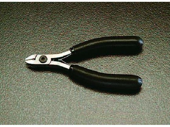 ●全長：１２０ｍｍ●刃硬度：ＨＲＣ６３〜６５●切断能力（銅線）：０．２〜１．２ｍｍ●切断形状：セミフラッシュ（多少の切断跡が残るが、刃に耐久性があります）●ばね付●オーバル