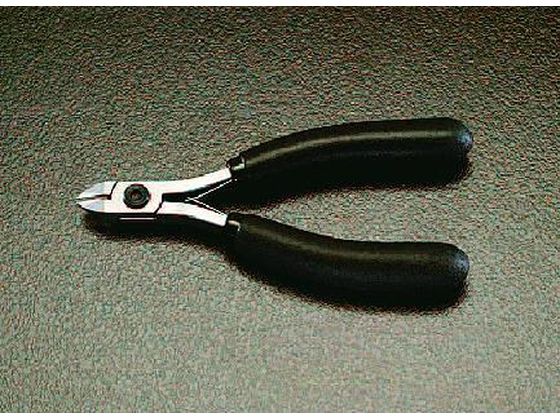 ●全長：１２０ｍｍ●刃硬度：ＨＲＣ６３〜６５●切断能力（銅線）：０．２〜１．２ｍｍ●切断形状：セミフラッシュ（多少の切断跡が残るが、刃に耐久性があります）●ばね付●オーバルレリーフ