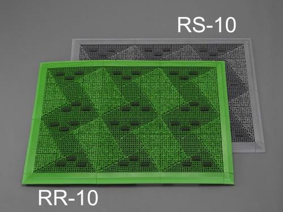 ●材質：ブラシ：ナイロン、ブラシ台：エチレン酢酸ビニール●すのこ部分がブレード状で防塵効果を発揮します。●連結式［セット内容］マット（３００×３００ｍｍ）×６個、中フチ（オス・メス）×各５個、コーナー