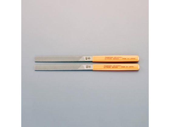 ●全長：２１５ｍｍ●刃長：１１０ｍｍ●粗さ：荒目／細目と中目／油目●ヤスリ形状：平●材質：ＳＫ材●セット内容：ＥＡ５２１ＰＨ−４１×１、ＥＡ５２１ＰＨ−４２×１●表・裏でヤスリ目が違うので、荒削りから