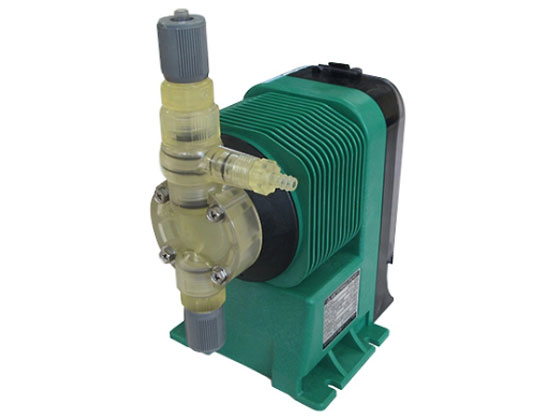 ●電源：単相９０〜２３０Ｖ ５０／６０Ｈｚ●最大吐出量：２５ｍｌ／ｍｉｎ●最大吐出圧力：１ＭＰａ●最大ストローク長：１．４ｍｍ（使用可能範囲：２０〜１００％）●ストローク数：０〜５０ｓｐｍ●接液部材質