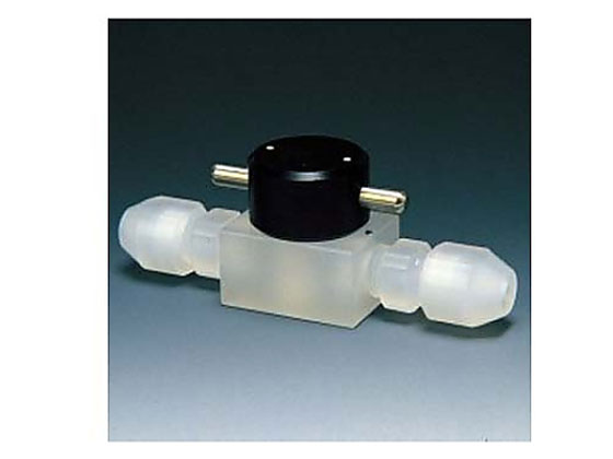 tP~J lItR(PCTFE)ou 4 NR0033-003