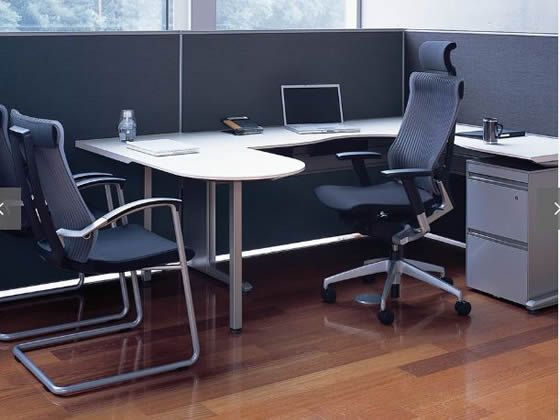 イトーキ スピーナチェア エラストマー ヘッド付 本体シルバー 可動肘